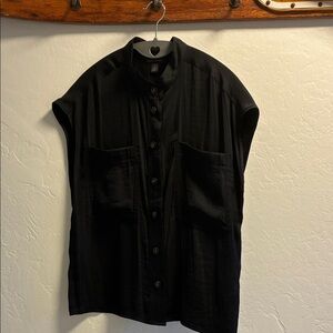 NWOT Banana Republic Black Button-Up Top, Size Small